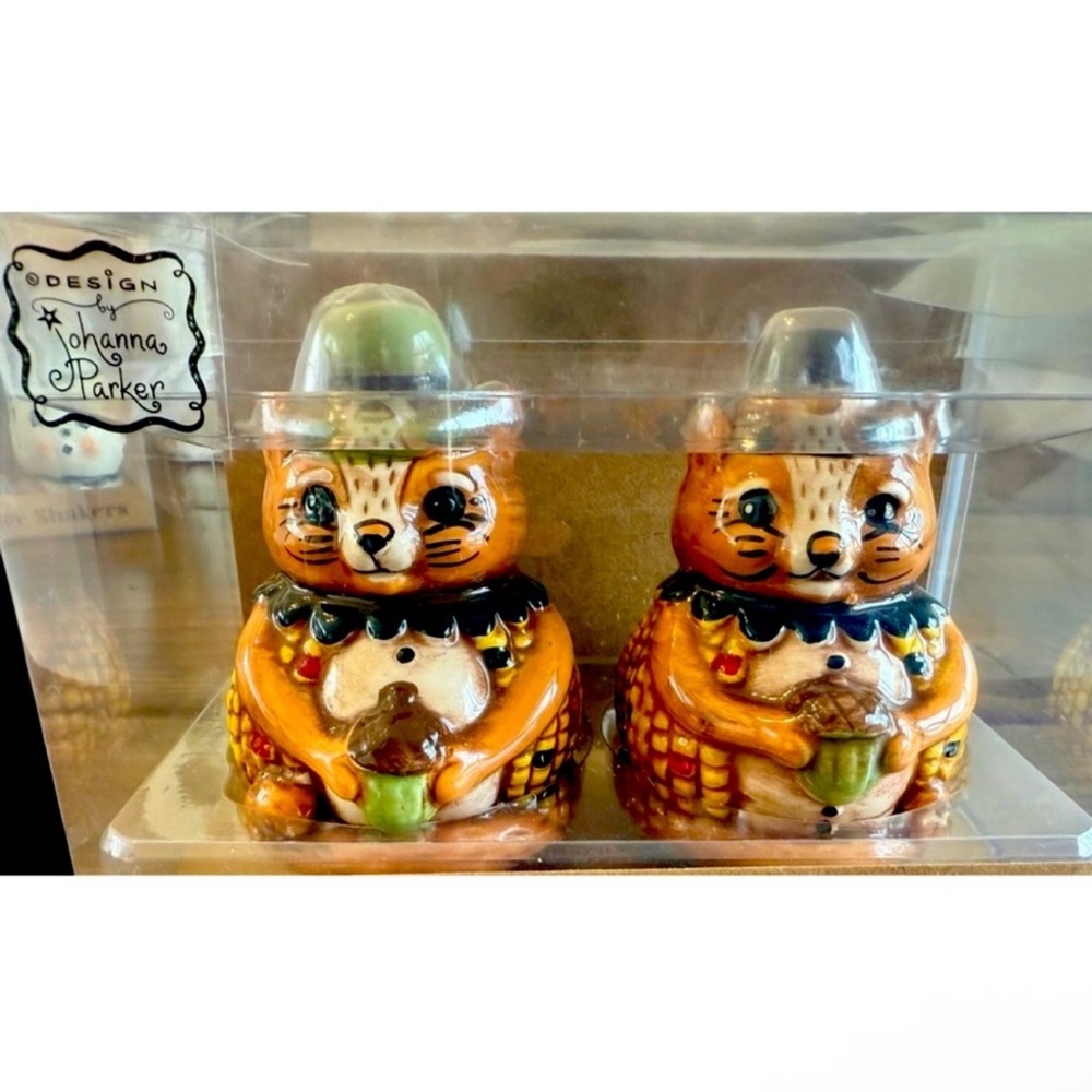 Johanna Parker Squirrel Corn Cob Acorn Salt & Pepper Shakers, New!